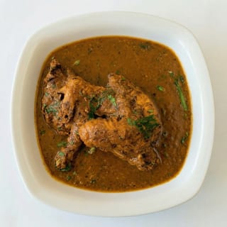 A la Carte Nagala Sya - Traditional Chicken Curry